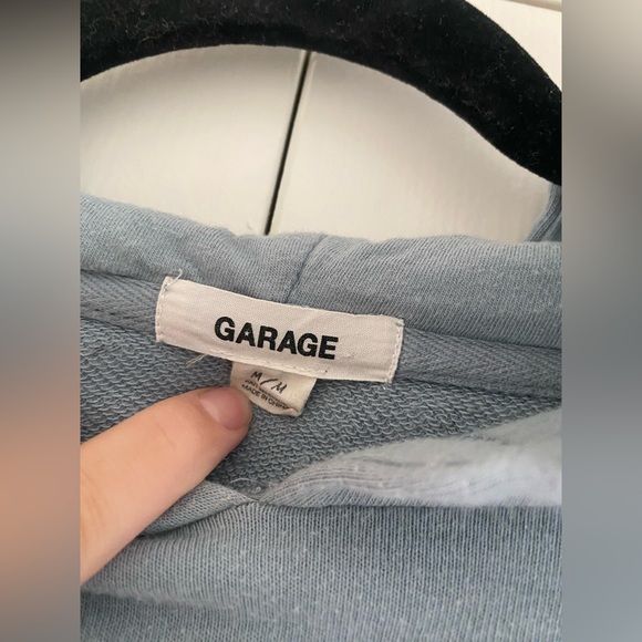 Medium Cropped Hoodie from Garage - Los Angeles - Picture 2 of 3